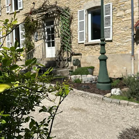 Le Clos Des Murmures Hébergement de vacances *